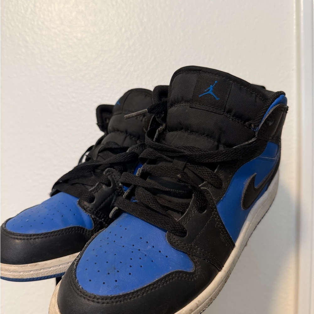 Nike Black and Gray Sneakers